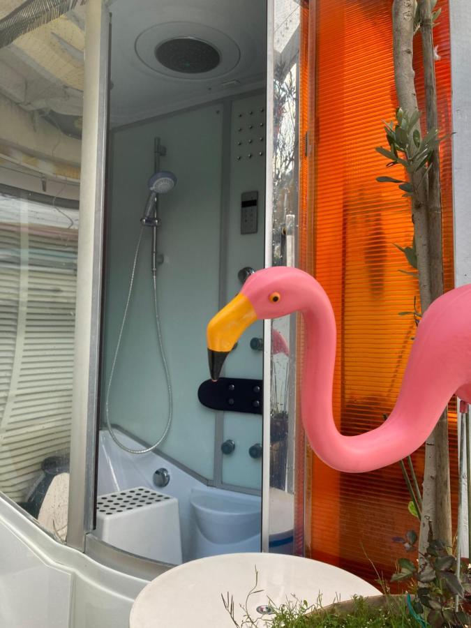 Little Brighton Beach Apartments - Also Separate Spa Cabin And Watersports 외부 사진