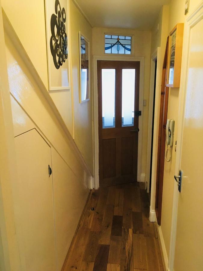 Little Brighton Beach Apartments - Also Separate Spa Cabin And Watersports 외부 사진
